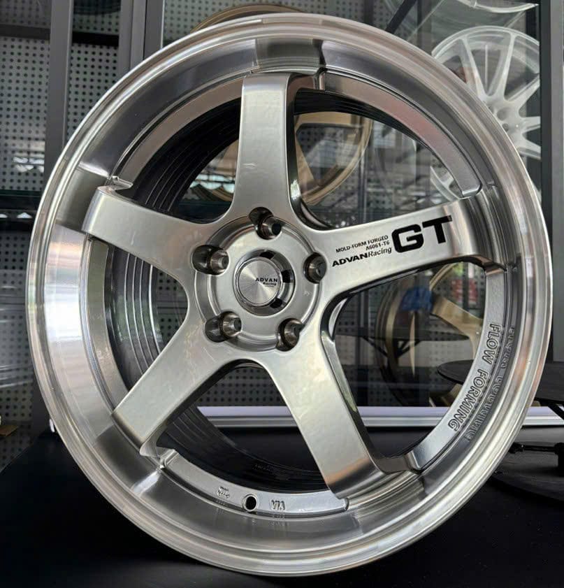 Mâm xe Advan Racing GT